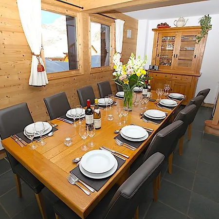 샬레 Chalet Genevieve